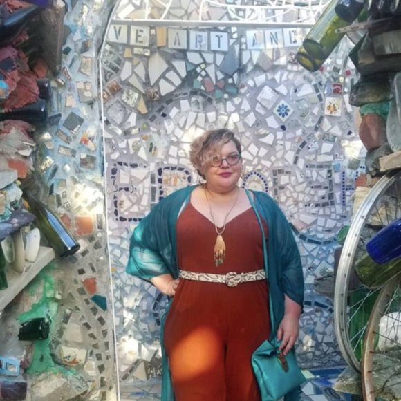 ✌️Hi I'm, Maggie✌️ - Picture 3 of 7